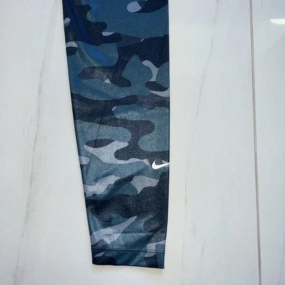 Nike Blue Camo Hi Rise Dri Fit Leggings Metallic Sheen Inside Back Pocket Size S - Picture 3 of 7